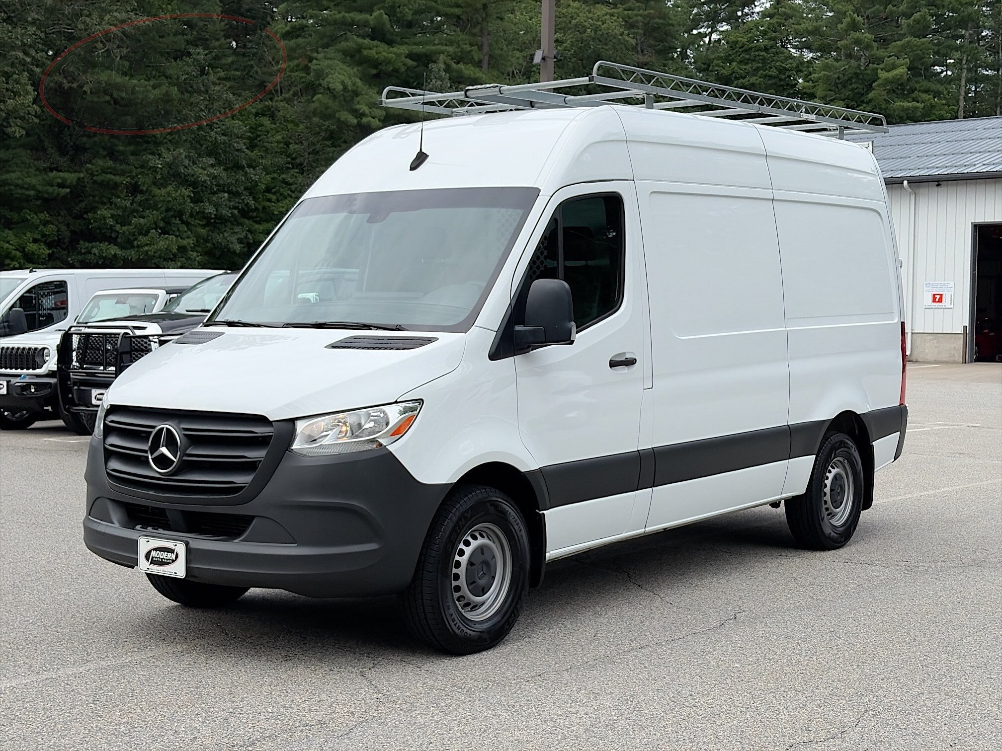 Used 2022 Mercedes-Benz Sprinter 1500 image 1