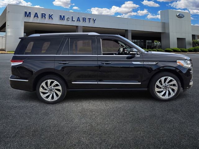 Certified 2024 Lincoln Navigator Reserve image 6