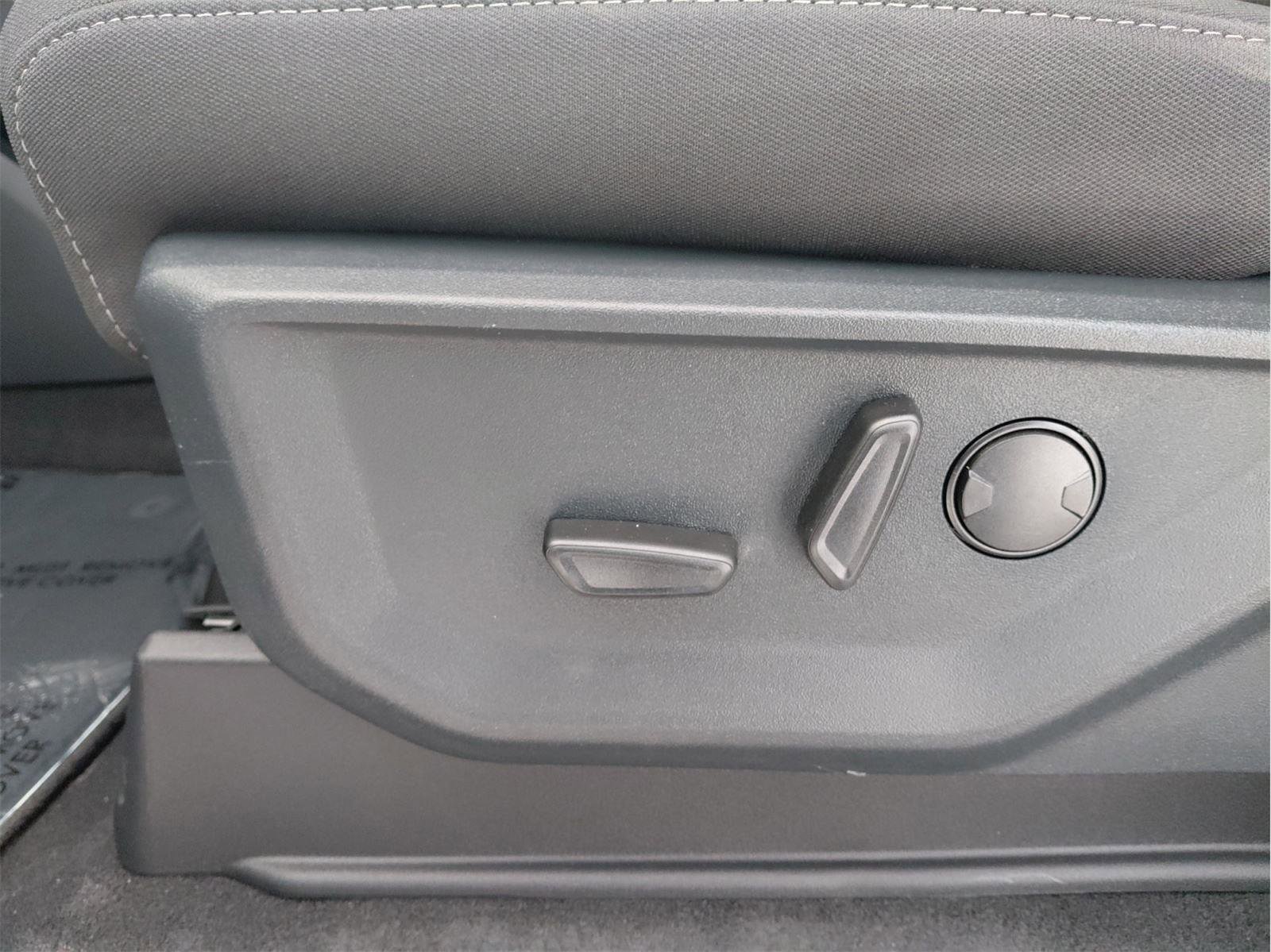 New 2026 Ford F150 XLT w/ Equipment Group 302A MID image 28