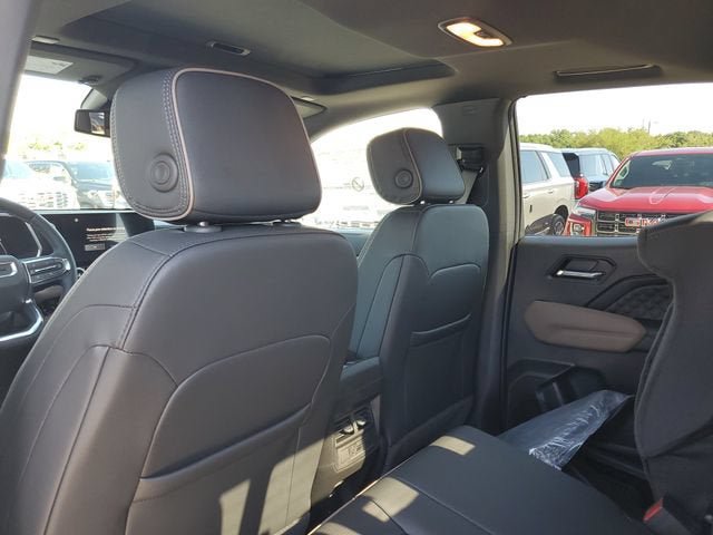 New 2026 GMC Canyon Denali AWD/4WD image 10