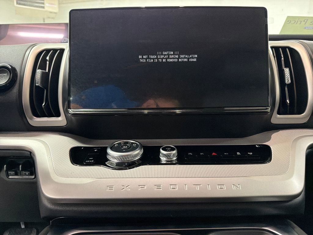 New 2026 Ford Expedition Active RWD image 19