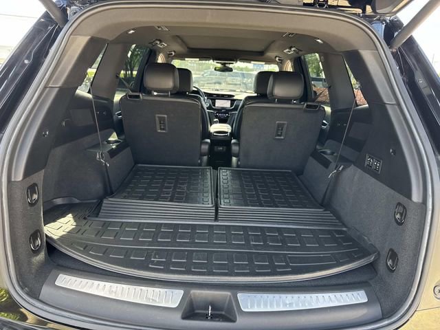 Used 2023 Cadillac XT6 Sport w/ LPO, ONYX Package image 11