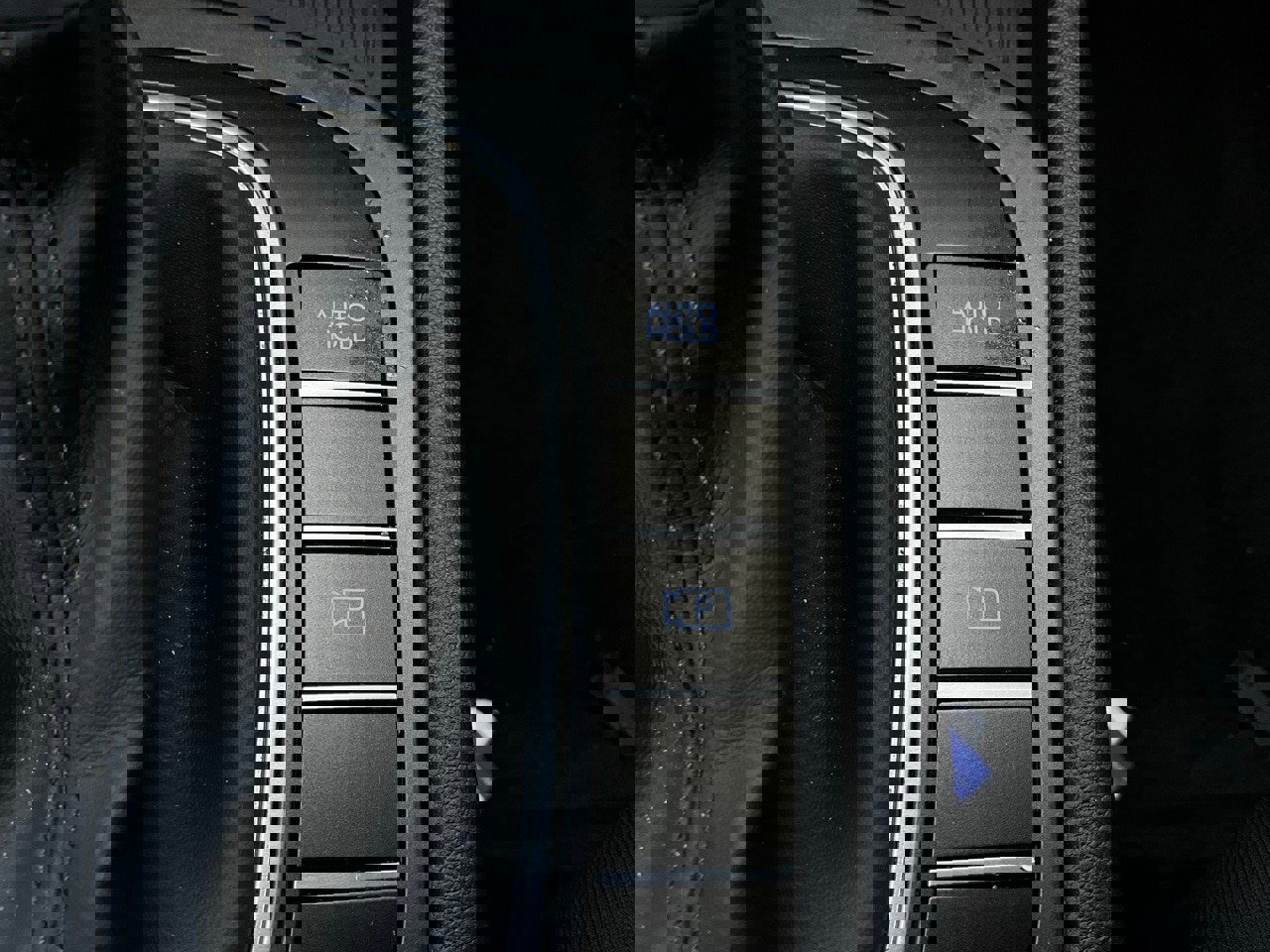 Used 2025 Hyundai Kona SEL image 25