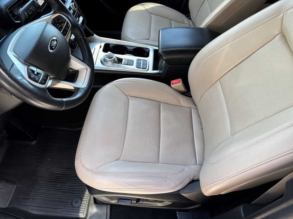 Used 2022 Ford Explorer Limited w/ Equipment Group 301A image 15