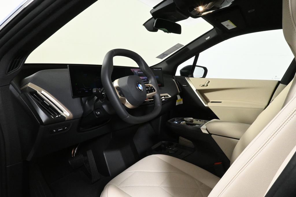 Used 2026 BMW iX xDrive45 image 15