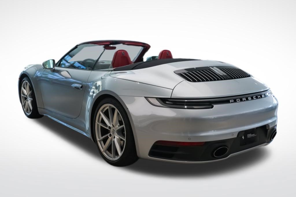 Used 2022 Porsche 911 Carrera 4 AWD/4WD image 3