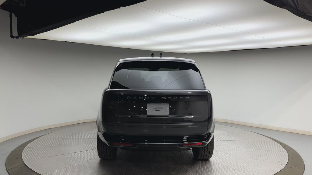 New 2026 Land Rover Range Rover SE image 3