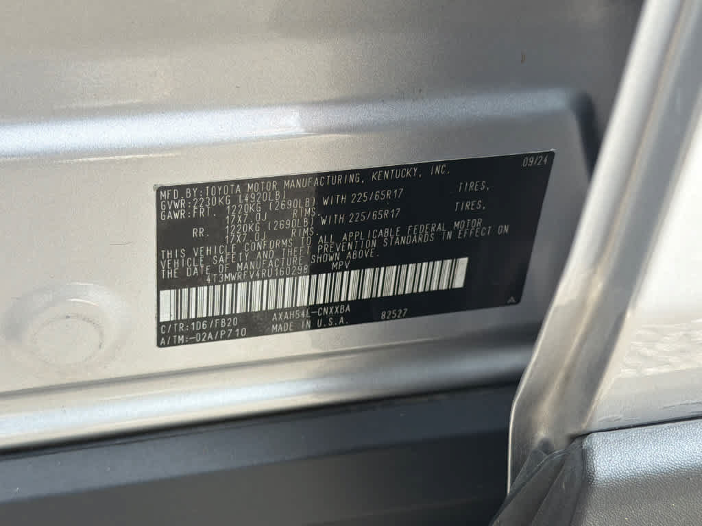 Used 2024 Toyota RAV4 LE AWD/4WD image 31