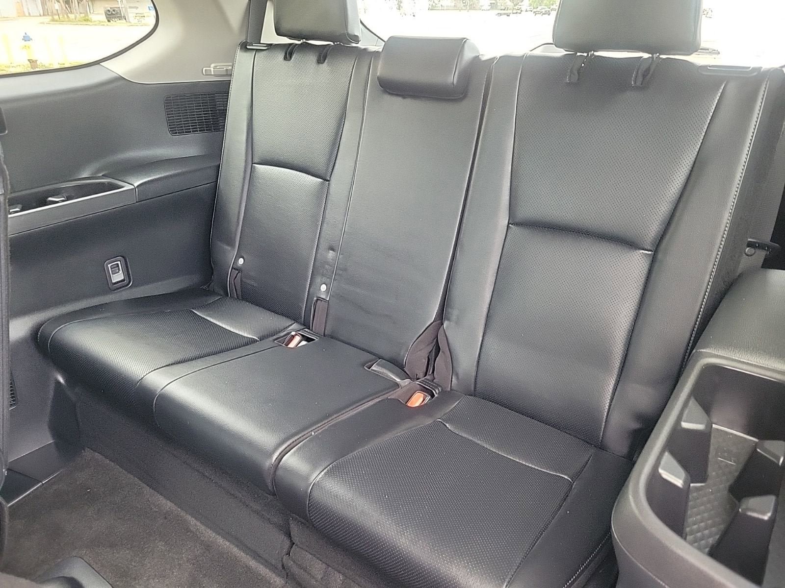 Used 2024 Toyota Grand Highlander AWD image 17