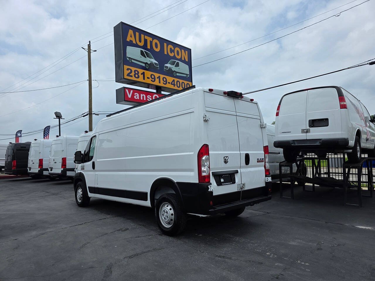 Used 2020 RAM ProMaster 2500 w/ Premium Appearance Group FWD image 27
