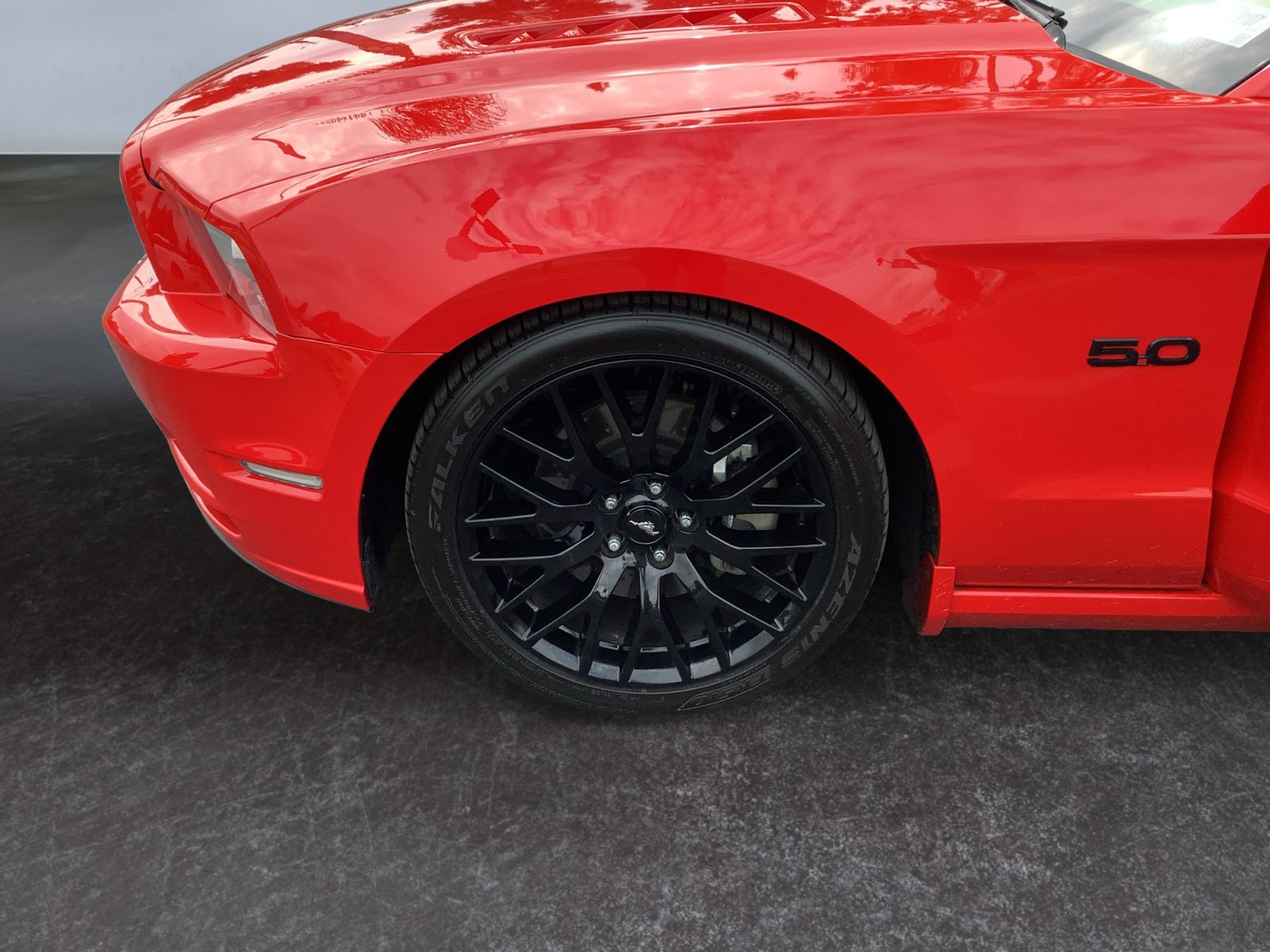 Used 2013 Ford Mustang GT Premium w/ Security Pkg RWD image 14