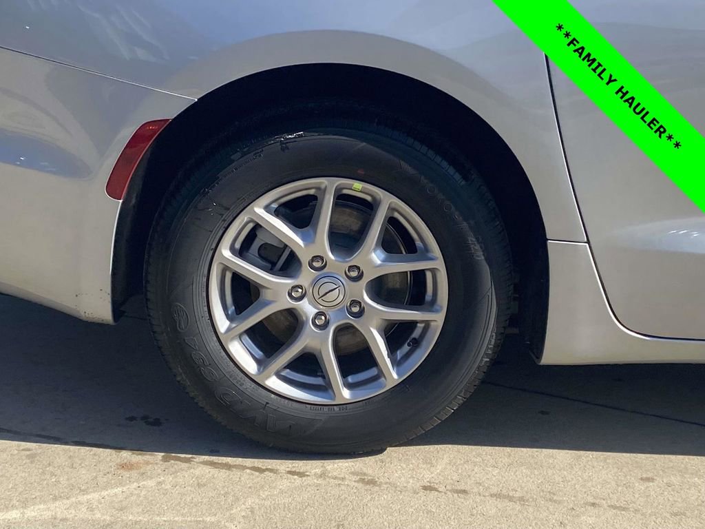 New 2026 Chrysler Pacifica Select image 38