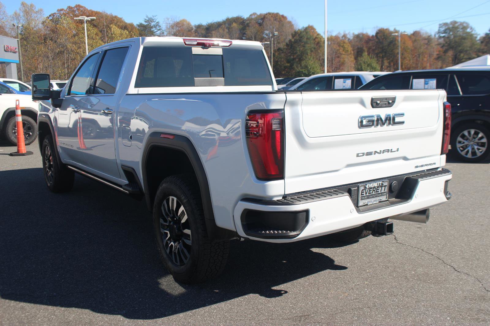 New 2026 GMC Sierra 2500 Denali Ultimate image 5