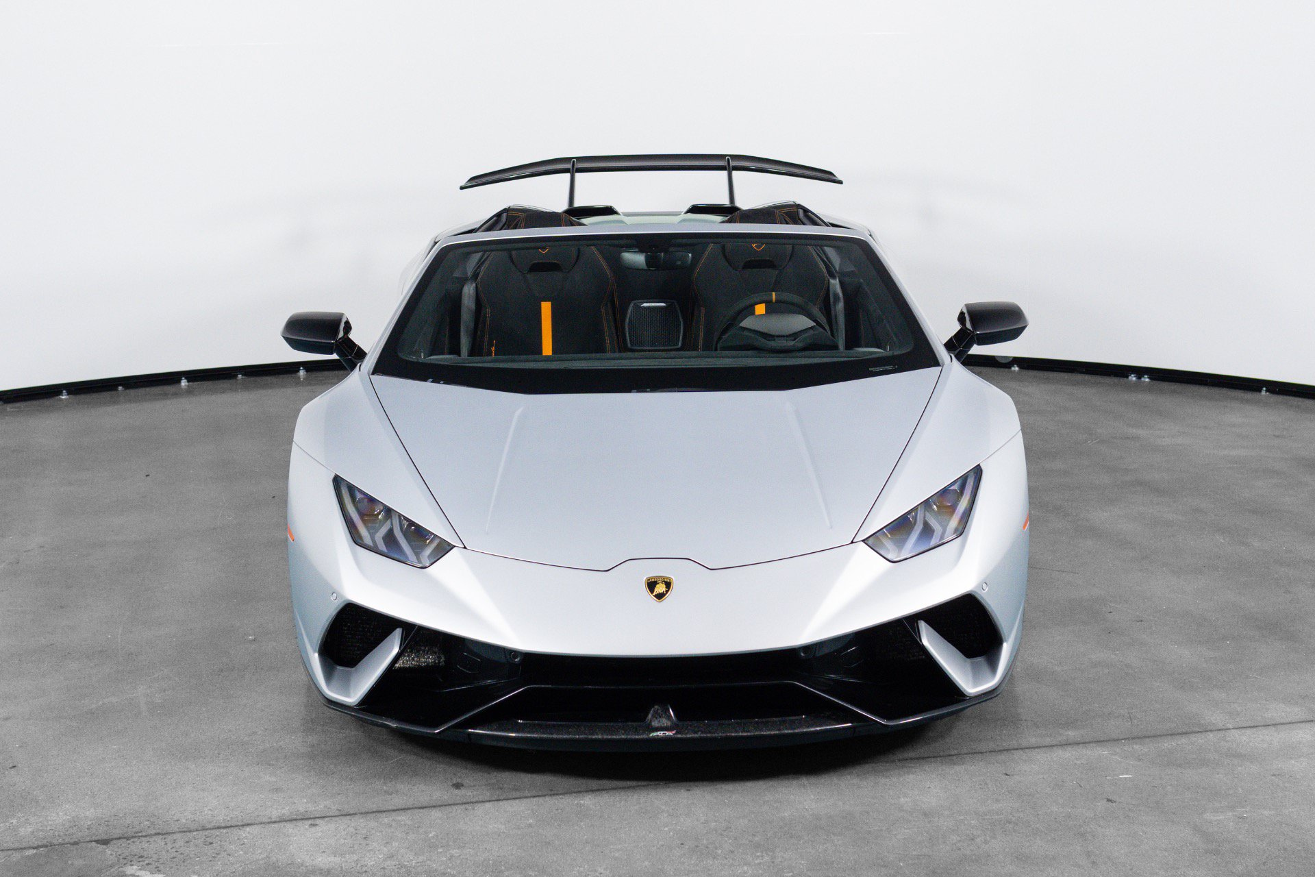 Used 2018 Lamborghini Huracan Performante AWD/4WD image 36