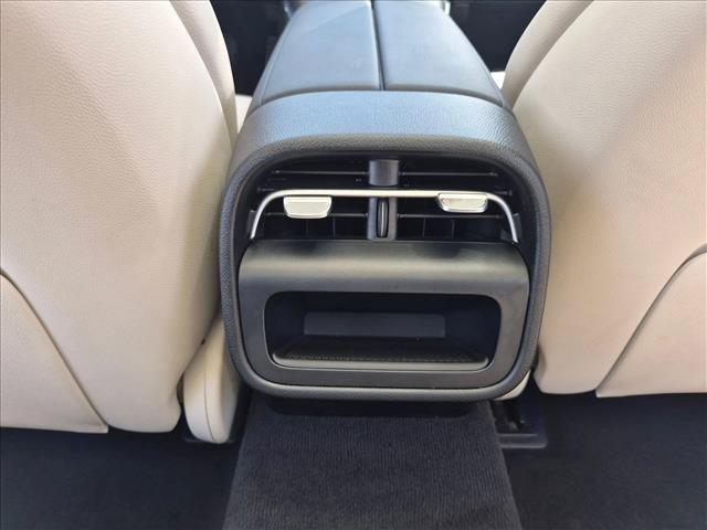 Used 2026 Mercedes-Benz E 350 4MATIC Sedan image 15