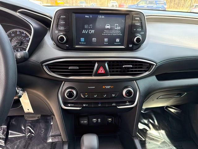 Used 2020 Hyundai Santa Fe SE AWD/4WD image 23