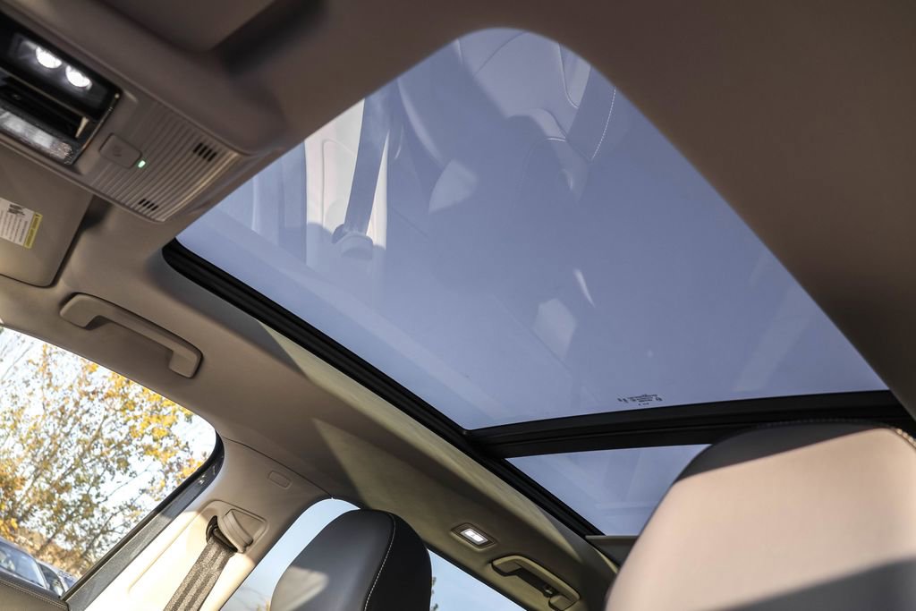 New 2026 Volkswagen Tiguan SE image 9