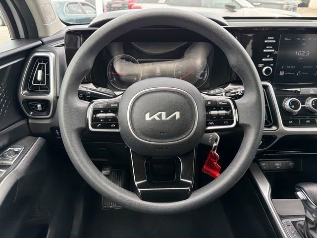 Used 2022 Kia Sorento LX AWD/4WD image 10