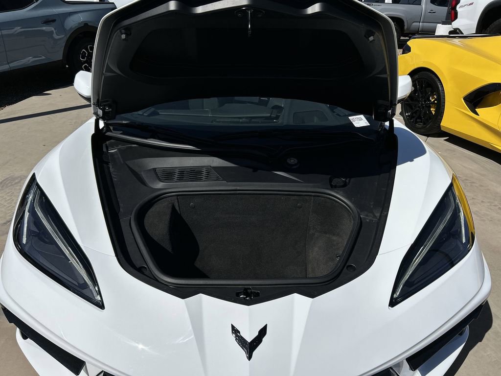 Used 2025 Chevrolet Corvette Stingray Coupe w/ 1LT RWD image 29