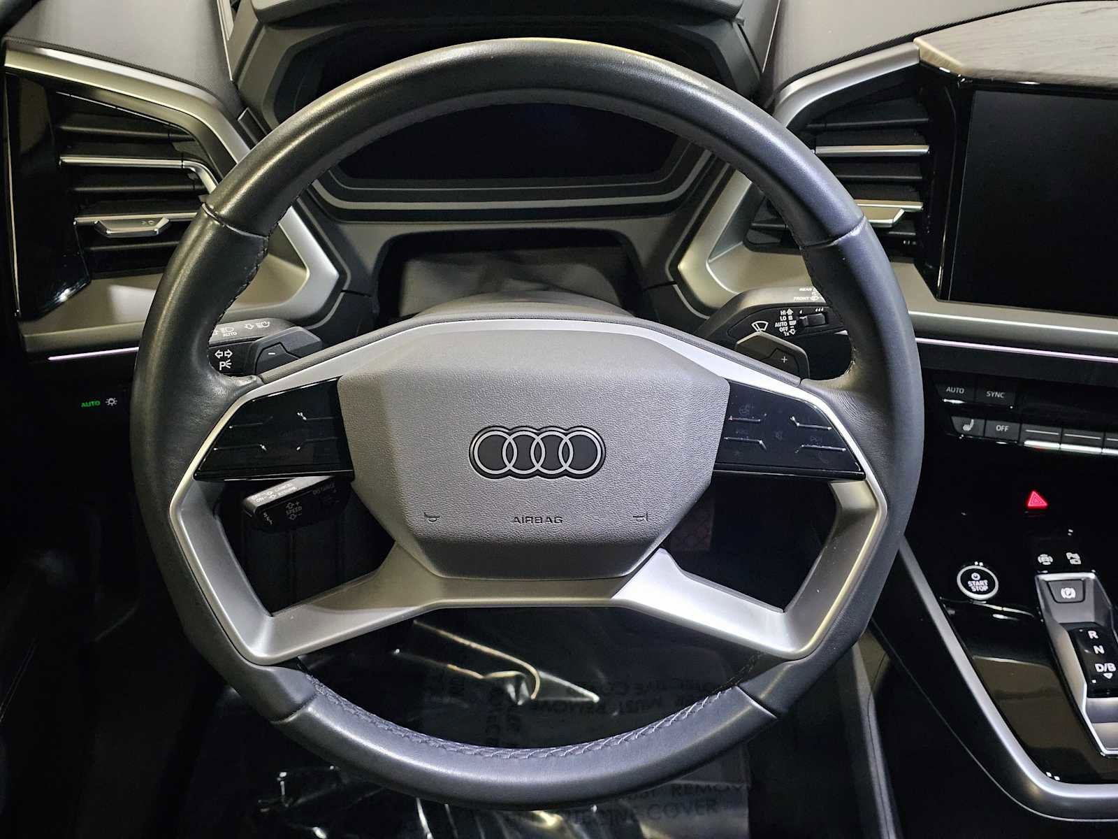 Used 2023 Audi Q4 e-tron Premium Plus image 21