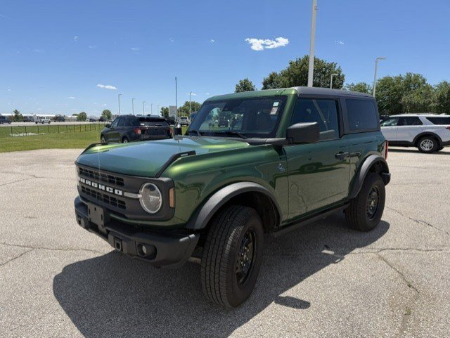 Certified 2022 Ford Bronco Black Diamond AWD/4WD image 3