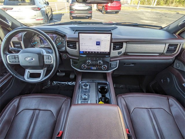 Used 2023 Ford Expedition Max Limited image 14