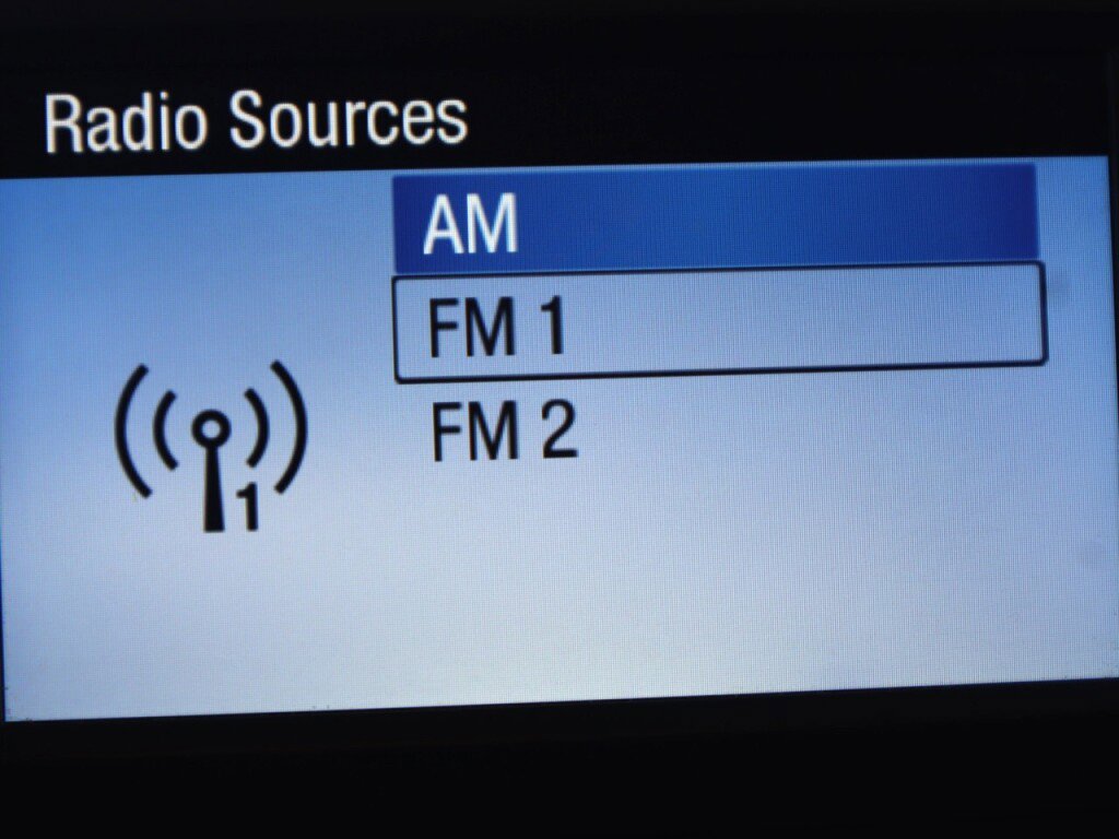 Used 2020 Ford Transit 250 148 High Roof Extended image 18
