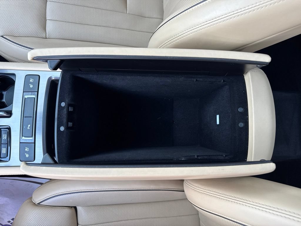 Used 2015 Hyundai Genesis 3.8 w/ Option Group 03 RWD image 27