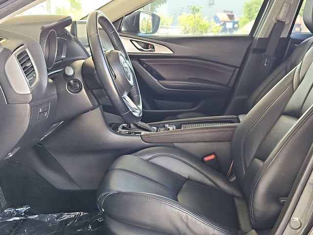 Used 2018 MAZDA MAZDA3 Touring FWD image 21