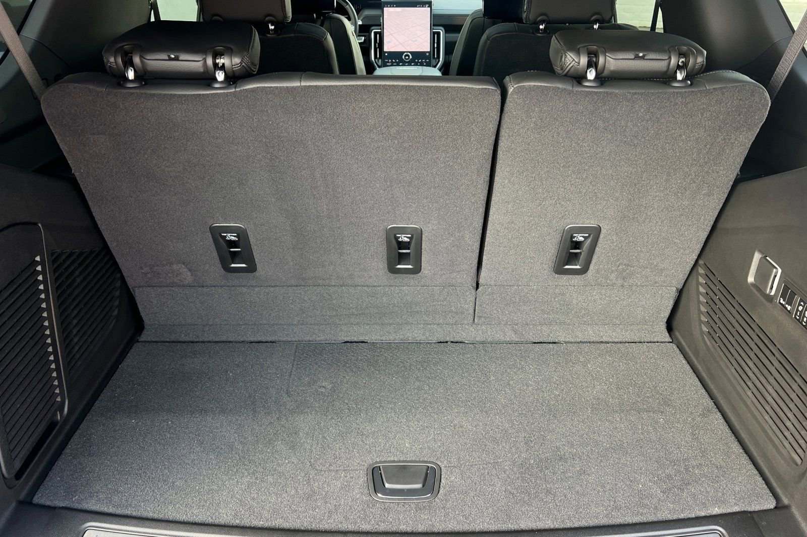 New 2026 GMC Yukon Denali w/ Denali Reserve Package image 15