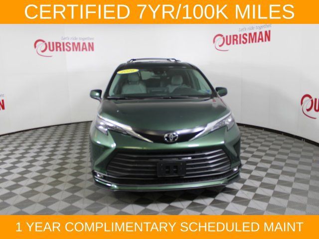 Used 2026 Toyota Sienna XLE AWD/4WD image 12