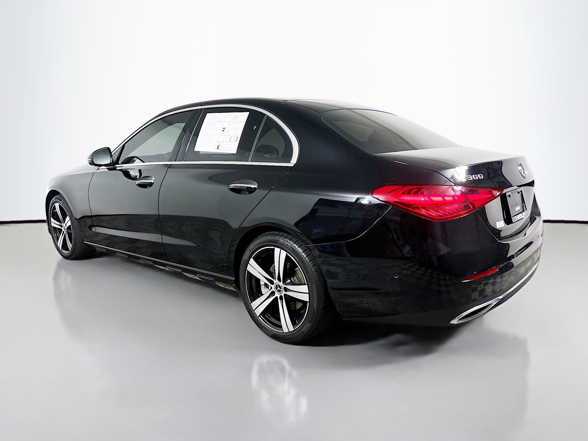 Used 2024 Mercedes-Benz C 300 Sedan w/ Exclusive Trim Package image 8