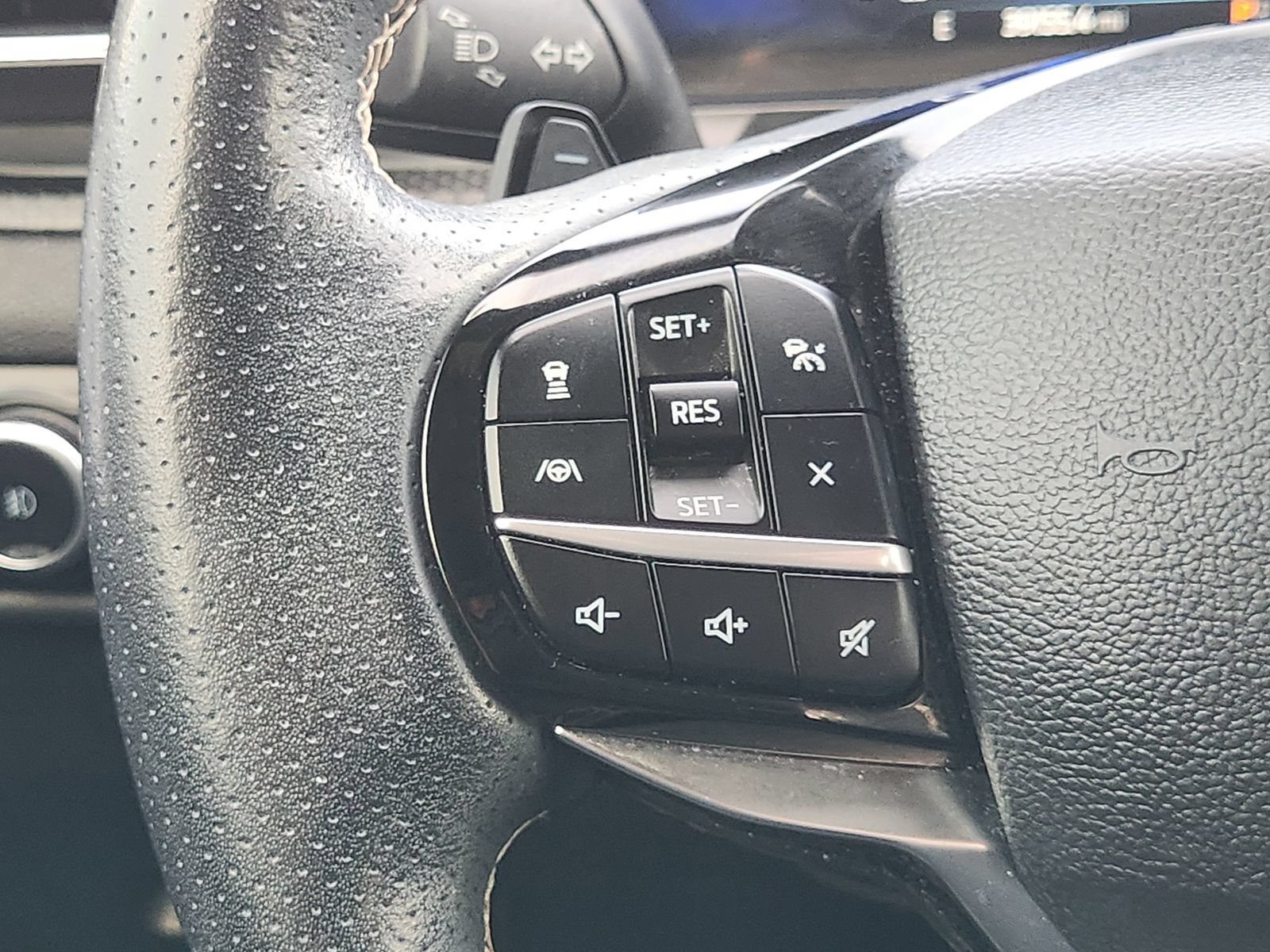 Used 2023 Ford Explorer ST w/ Equipment Group 401A AWD/4WD image 31
