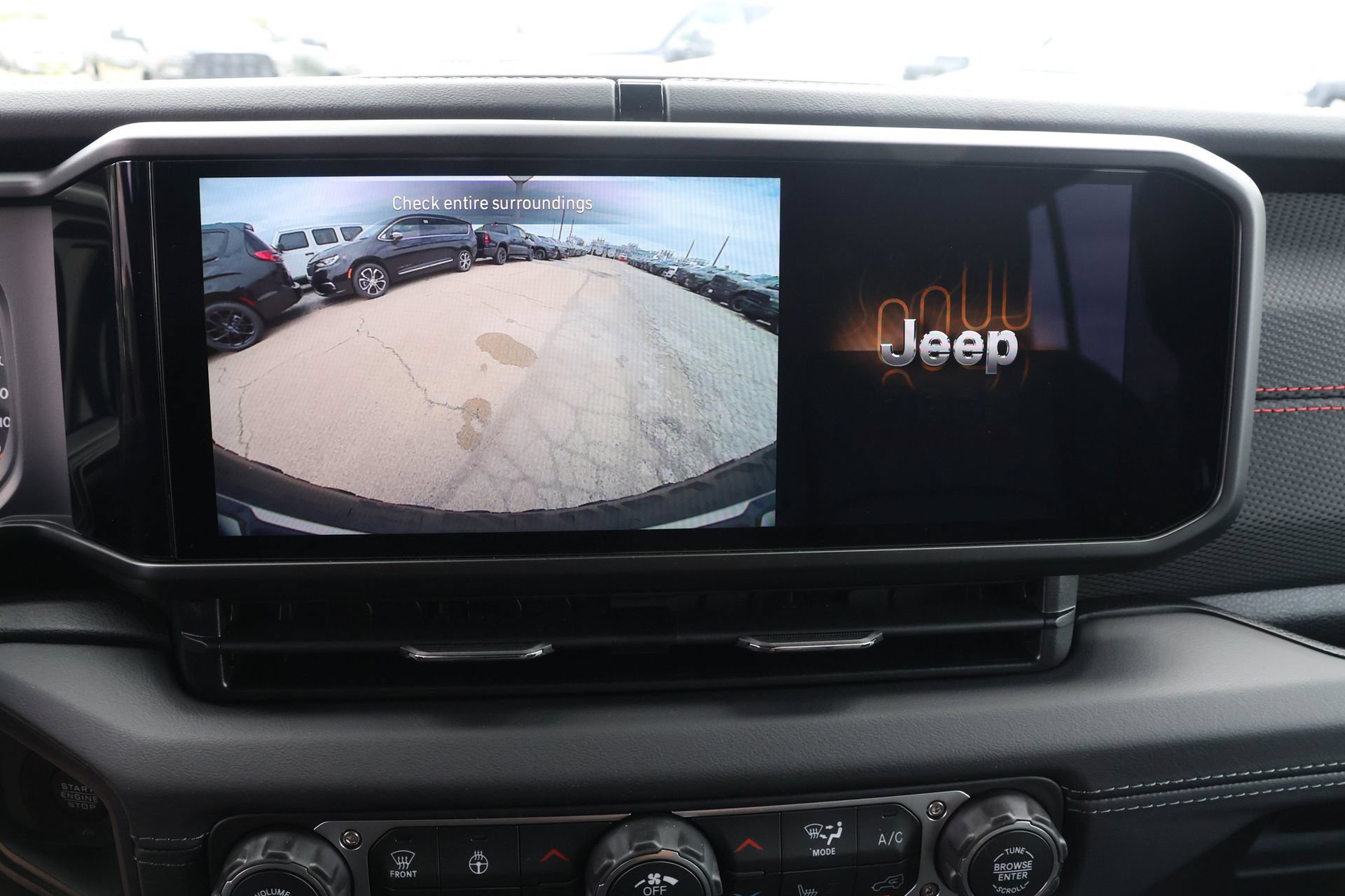New 2026 Jeep Wrangler Unlimited Rubicon AWD/4WD image 16