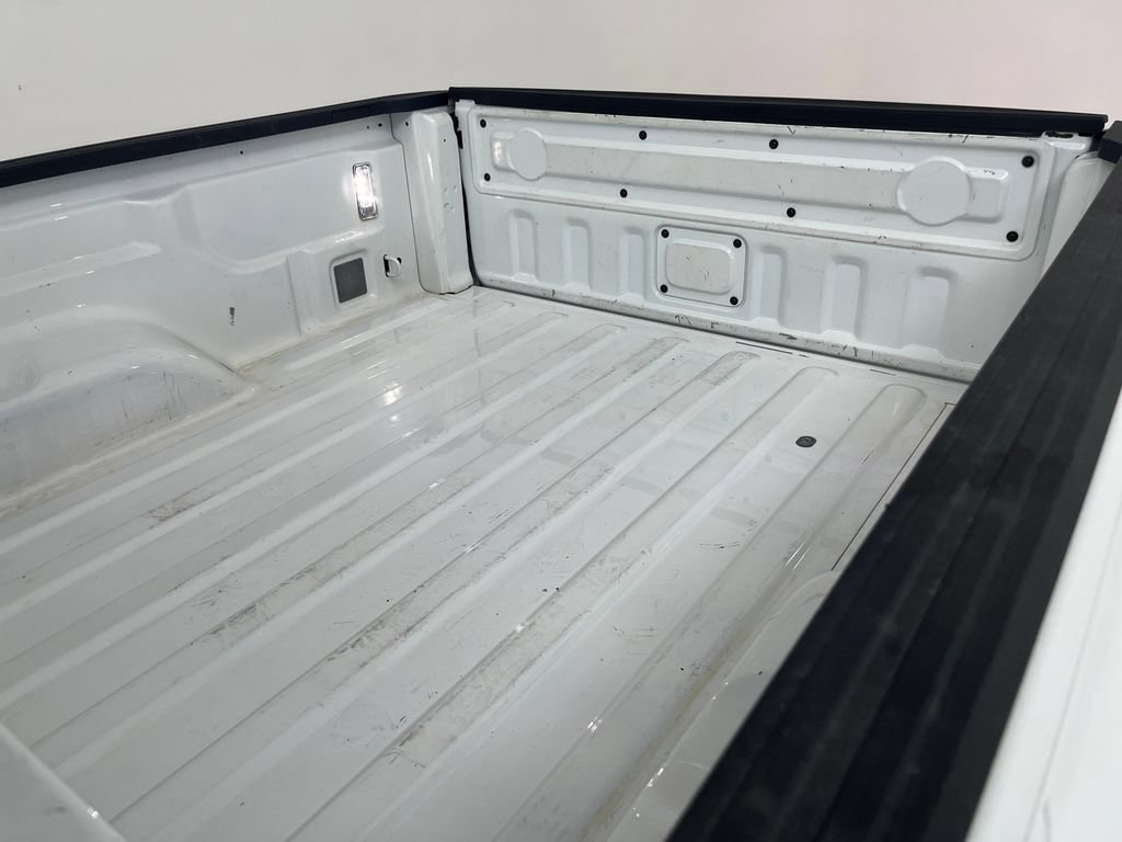 Used 2024 Jeep Gladiator Sport AWD/4WD image 9