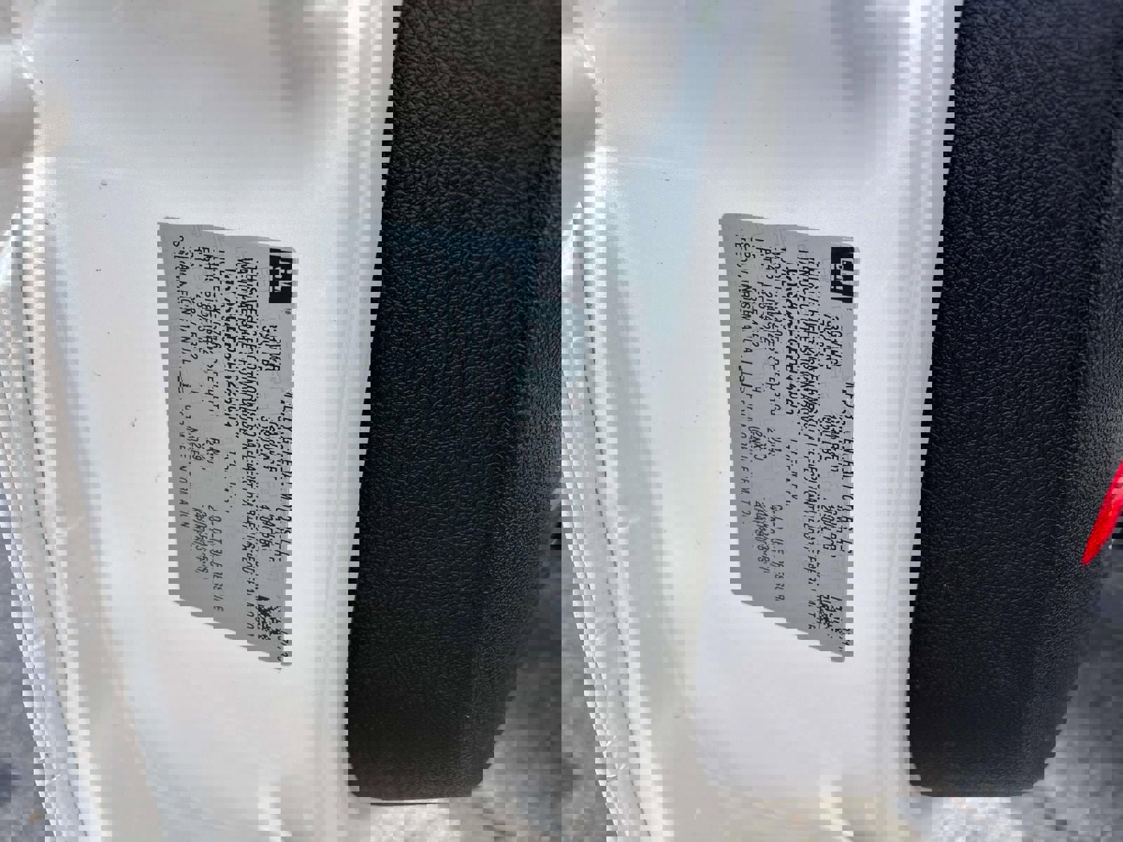 Used 2014 Cadillac Escalade Premium image 30