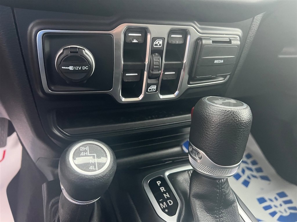 Used 2020 Jeep Wrangler Unlimited Sport S AWD/4WD image 25