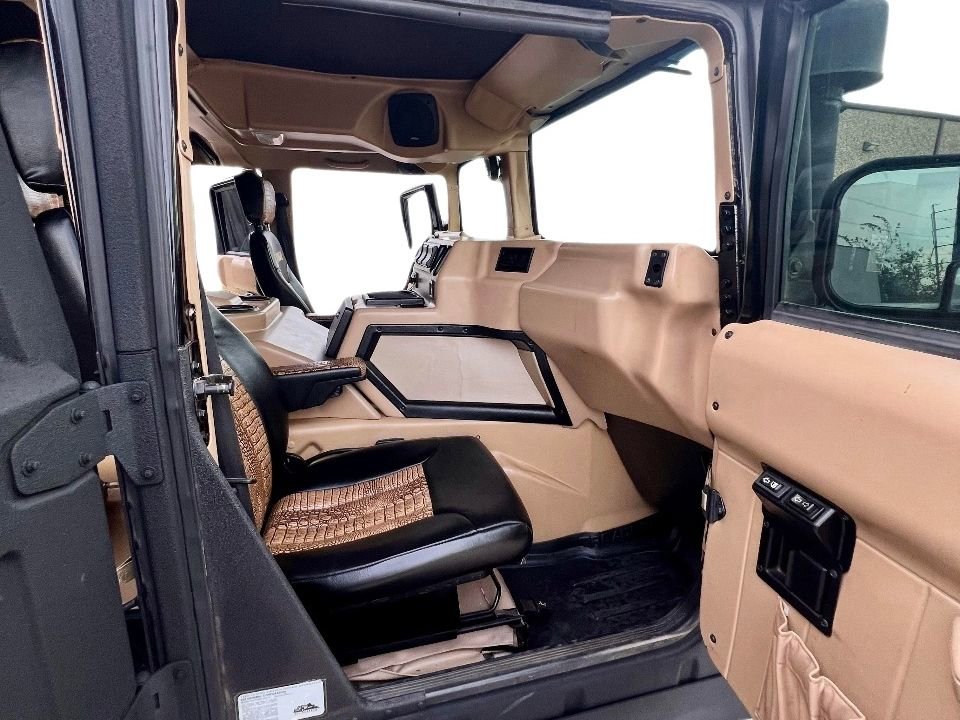 Used 2000 HUMMER H1 4-Door Wagon AWD/4WD image 8
