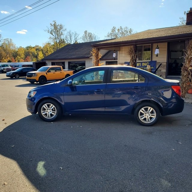 Used 2013 Chevrolet Sonic LT image 3