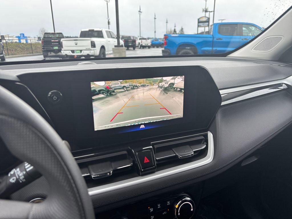 Used 2025 Chevrolet TrailBlazer LT image 20