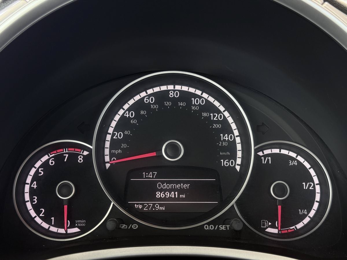 Used 2015 Volkswagen Beetle 1.8T FWD image 45