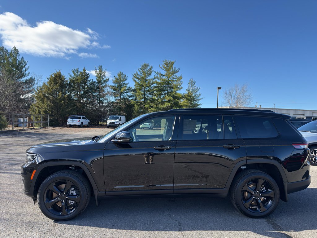 New 2025 Jeep Grand Cherokee L Limited w/ Black Appearance Package image 8