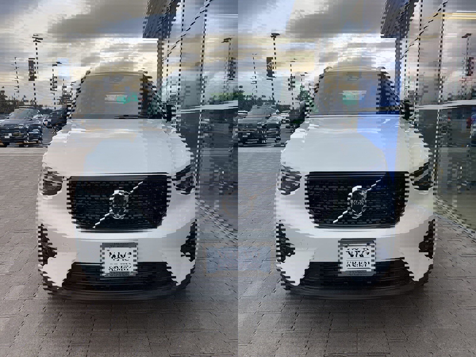 New 2026 Volvo XC40 B5 Ultra w/ Climate Package image 7