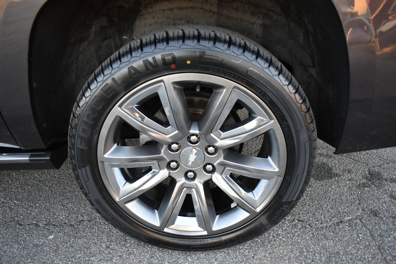 Used 2015 Chevrolet Suburban LTZ image 40