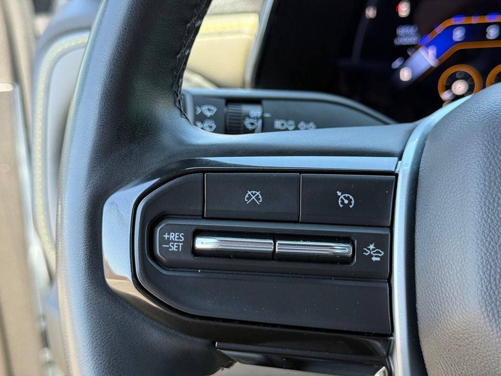 Used 2025 Chevrolet Colorado ZR2 AWD/4WD image 16