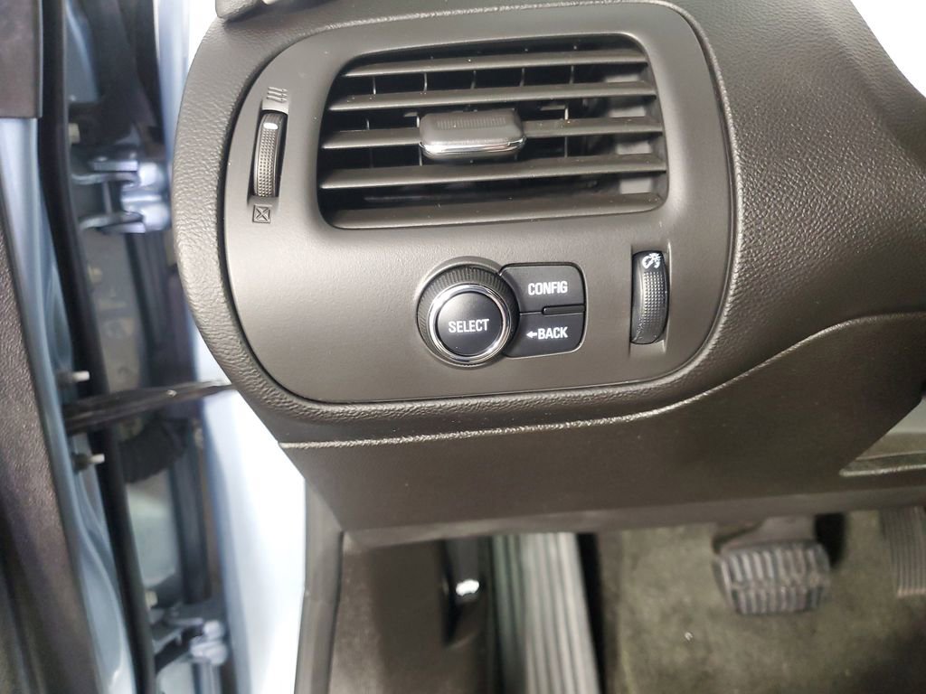 Used 2013 Chevrolet Volt FWD image 24