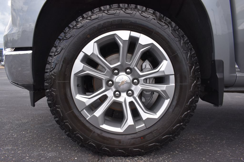 Used 2024 Chevrolet Silverado 1500 LTZ AWD/4WD image 14