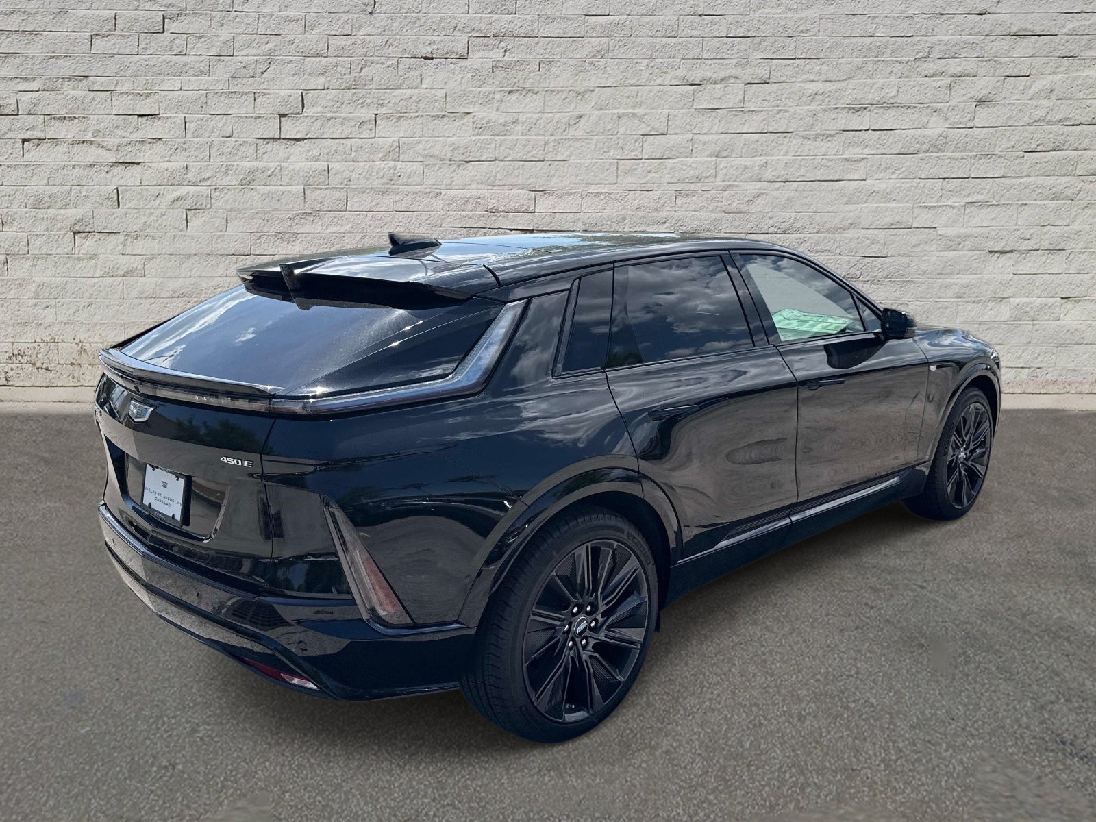 New 2026 Cadillac Lyriq Signature Sport w/ LPO, Floor Liner Package RWD image 5