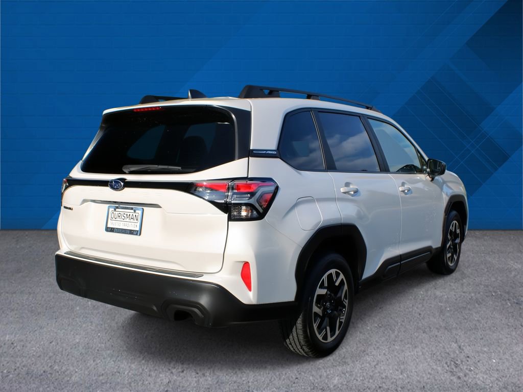 Used 2025 Subaru Forester Premium AWD/4WD image 9
