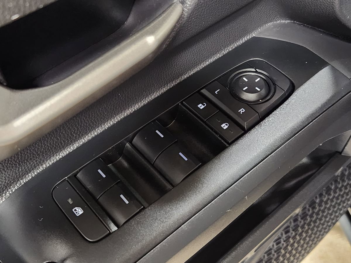 Used 2024 Toyota Tacoma TRD Off-Road AWD/4WD image 44